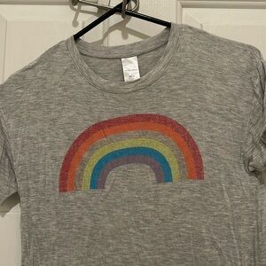 Soft gray tee with rainbow, size L (10/12)